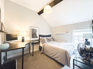 Photo 25- click for photo gallery